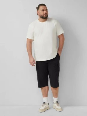 Obrázek produktu File:: Cargo šortky s detaily loga ve volnějším střihu Relaxed Fit s.Oliver černá