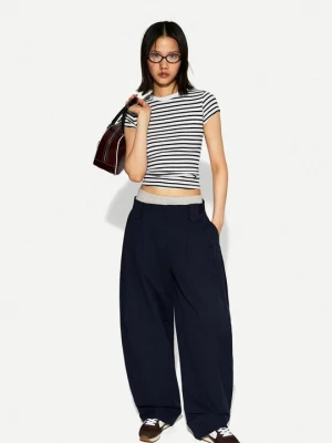 Obrázek produktu Jednoduché tričko Bershka modrá