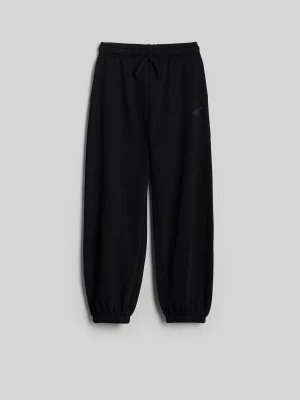 Obrázek produktu Dívčí teplákové joggery - černé 4F