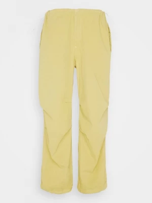 Obrázek produktu Kalhoty BDG Urban Outfitters zelená
