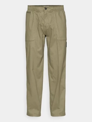 Obrázek produktu Kalhoty Calvin Klein Jeans zelená