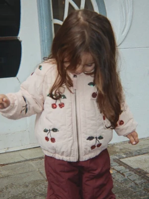 Obrázek produktu Konges Sløjd bomber dětský JUNO SEQUIN BOMBER JACKET béžová
