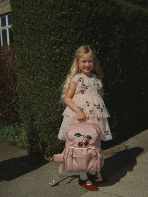 Obrázek produktu Konges Sløjd rozšířené šaty YVONNE FAIRY DRESS béžová