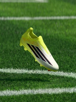 Obrázek produktu Kopačky pro pevný povrch adidas performance