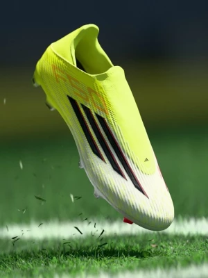 Obrázek produktu Kopačky pro pevný povrch Adidas žlutá