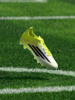 Obrázek produktu Kopačky pro pevný povrch Adidas žlutá