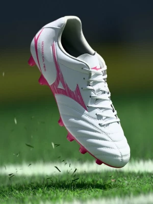 Obrázek produktu Kopačky pro pevný povrch Mizuno světle růžová