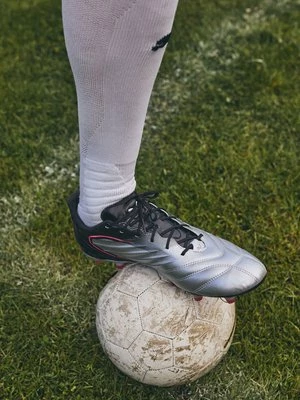 Obrázek produktu Kopačky pro pevný povrch Puma stříbrná barva