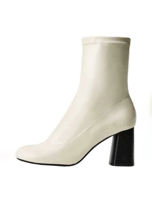 Obrázek produktu Kotníkové boty Bershka