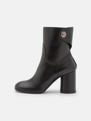 Obrázek produktu Kotníkové boty Casadei