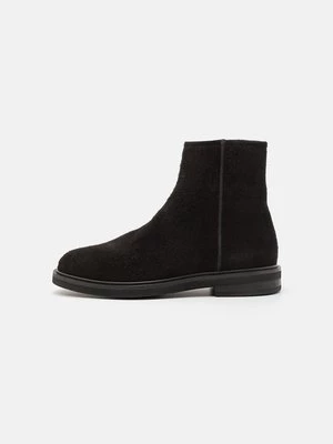 Obrázek produktu Kotníkové boty Filling Pieces černá