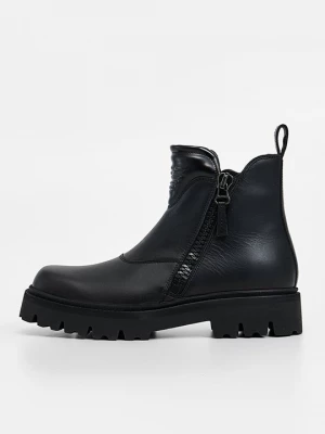 Obrázek produktu Kotníkové boty na platformě Emporio Armani černá