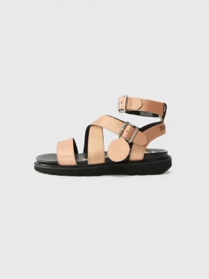 Obrázek produktu Kotníkové sandály Kickers béžová