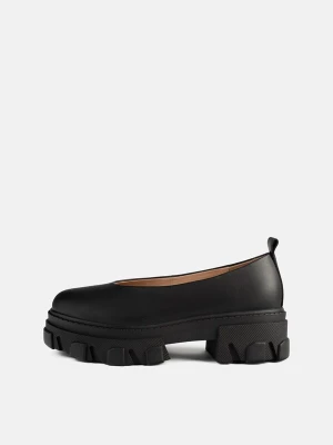 Obrázek produktu L37 HANDMADE SHOES Mokasíny 'Straight Up' černá
