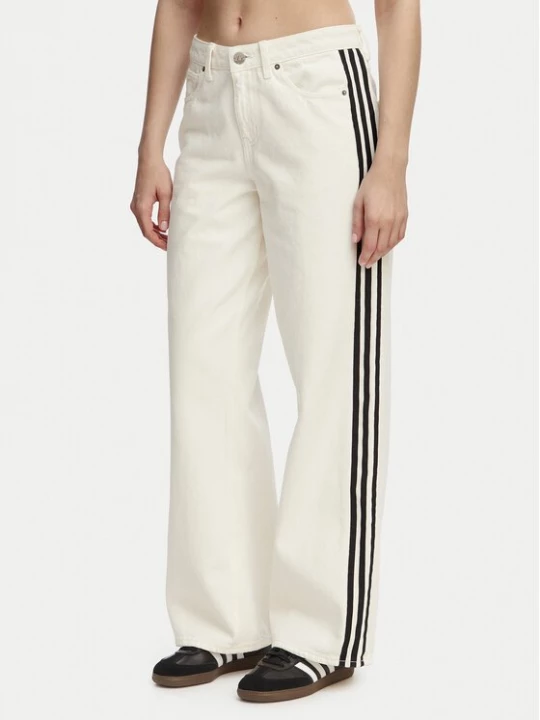 Obrázek produktu adidas Jeansy Firebird KD2895 Béžová Loose Fit