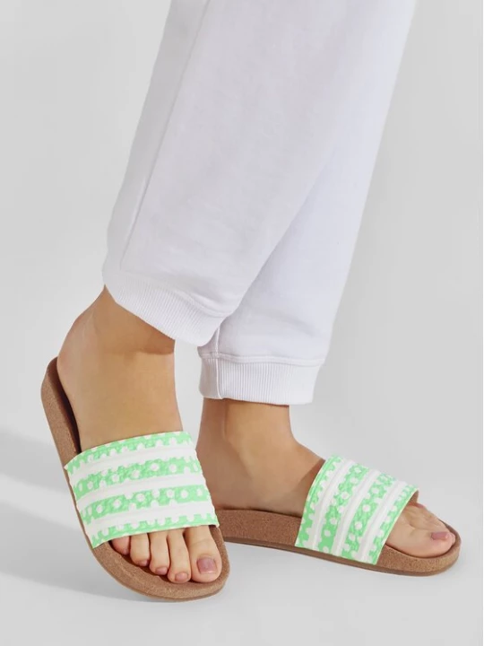 Obrázek produktu adidas Nazouváky adilette w GX9484 Zelená