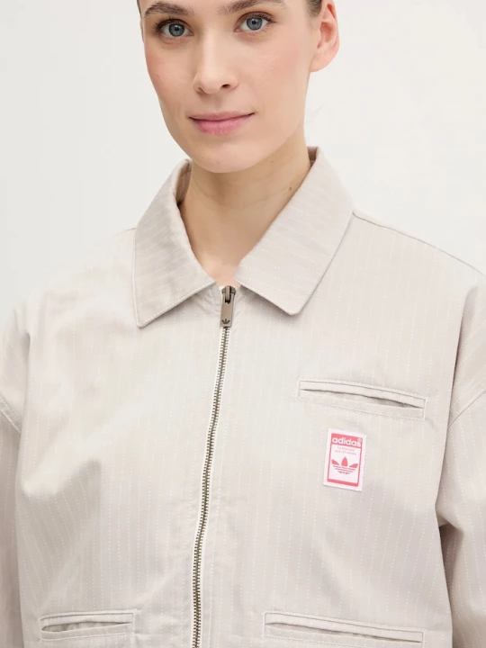 Obrázek produktu adidas Originals Bavlněná bunda adidas Originals AOP CROP JACKET béžová