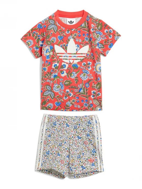 Obrázek produktu adidas Sada T-shirt a šortky Liberty London JY3016 Červená Regular Fit