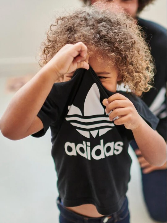 Obrázek produktu adidas T-Shirt Trefoil DV2829 Černá Regular Fit