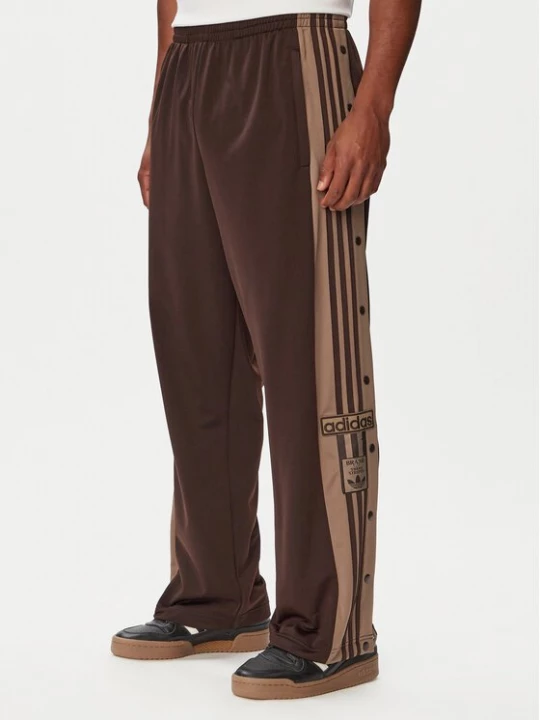 Obrázek produktu adidas Teplákové kalhoty Adibreak Classic KS7398 Tmavě hnědá Regular Fit