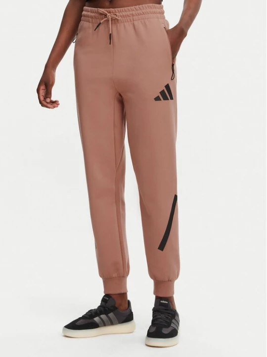 Obrázek produktu adidas Teplákové kalhoty Z.N.E. JD5995 Růžová Regular Fit