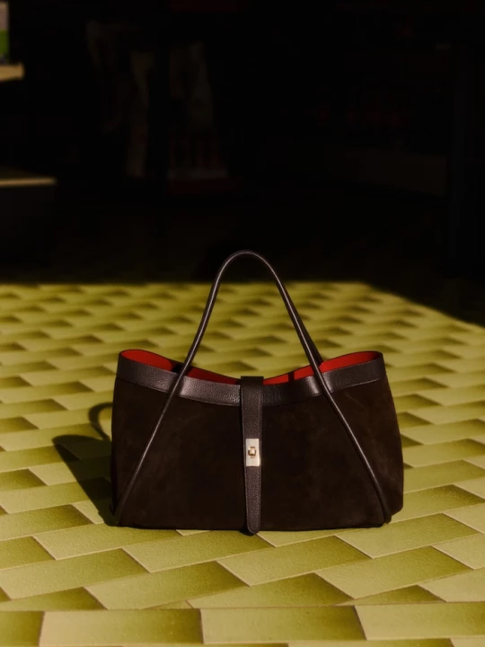 Obrázek produktu Answear.LAB taška dámská semišová Answear Lab hnědá