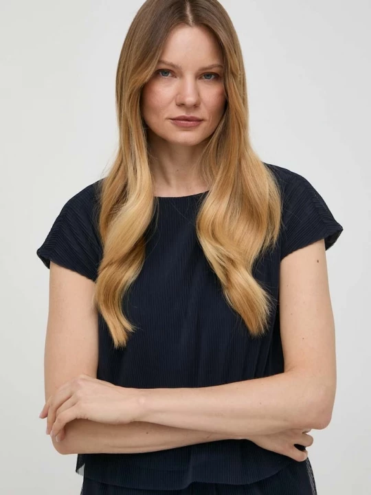 Obrázek produktu Armani Exchange Halenka Armani Exchange námořnická modř