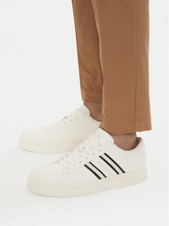 Obrázek produktu Armani Exchange Sneakersy XM002198 AF21421 M0017 Bílá