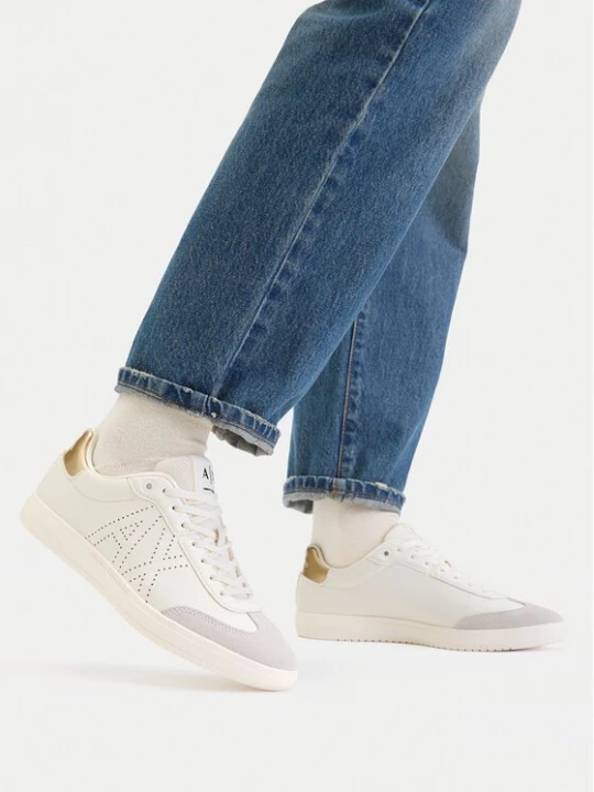 Obrázek produktu Armani Exchange Sneakersy XW002791 AF26936 MZ128 Écru Krémová