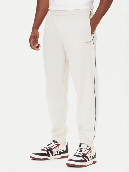 Obrázek produktu Armani Exchange Teplákové kalhoty XM001358 AF16278 U1013 Écru Regular Fit Krémová