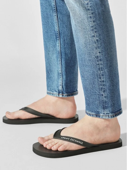 Obrázek produktu Armani Exchange Žabky XUQ002 XV676 00002 Černá