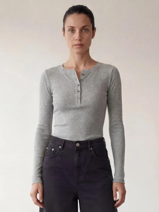Obrázek produktu ARMIE Tričko 'The Petra Henley Slim-Fit Top - LGM' světle šedá