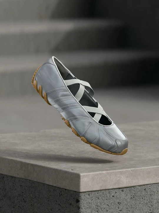 Obrázek produktu Baleríny s páskem adidas Originals stříbrná
