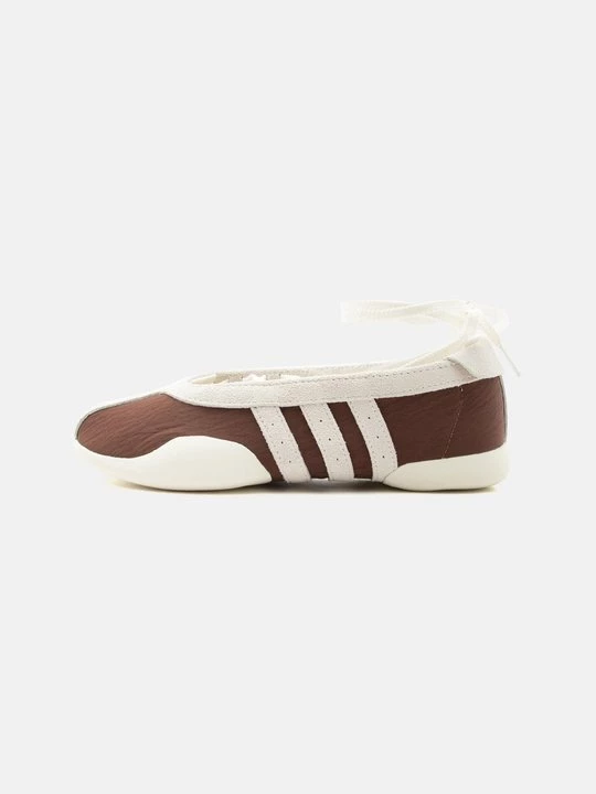 Obrázek produktu Baleríny s páskem adidas Originals světle hnědá