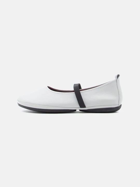 Obrázek produktu Baleríny s páskem Camper