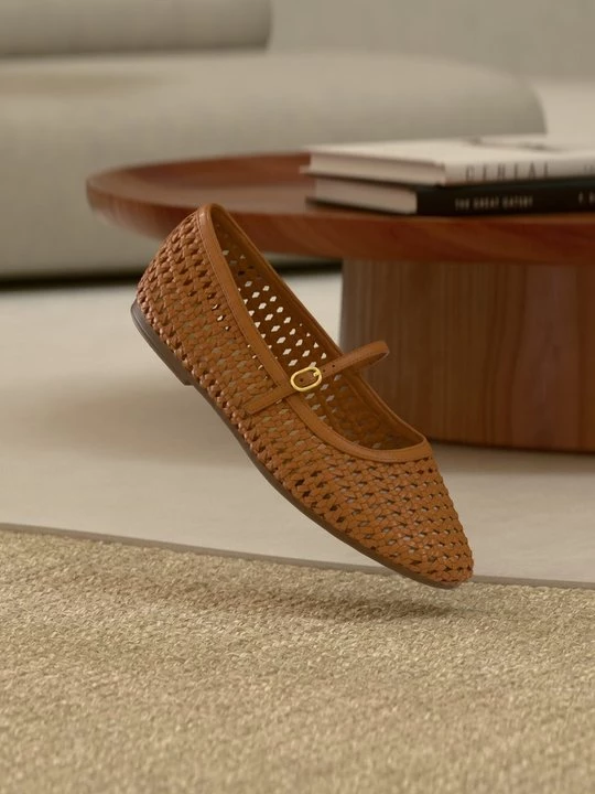 Obrázek produktu Baleríny s páskem Clarks světlehnědá