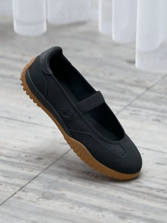 Obrázek produktu Baleríny s páskem Converse černá