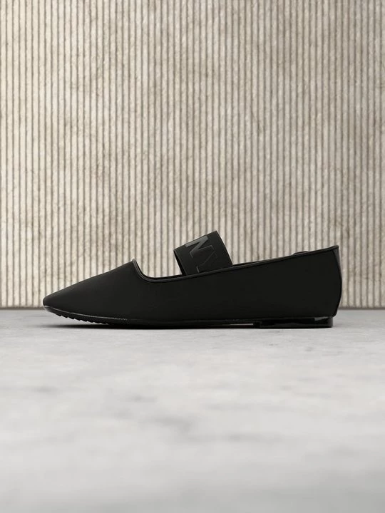 Obrázek produktu Baleríny s páskem DKNY černá