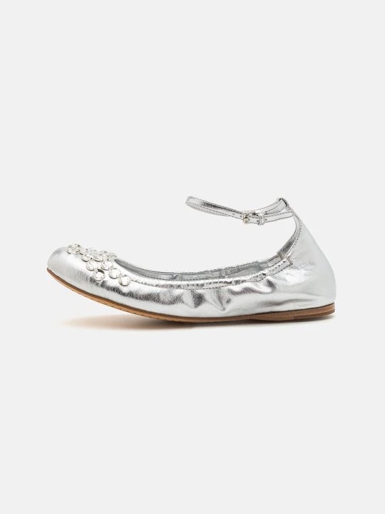 Obrázek produktu Baleríny s páskem Jeffrey Campbell stříbrná barva