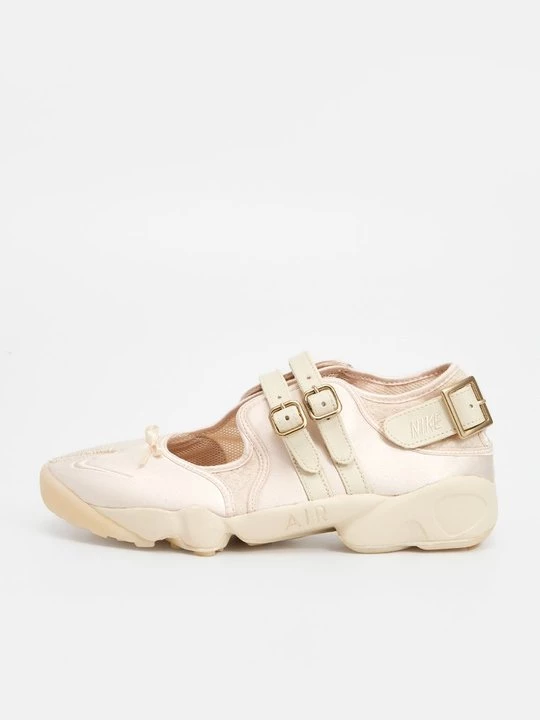 Obrázek produktu Baleríny s páskem Nike