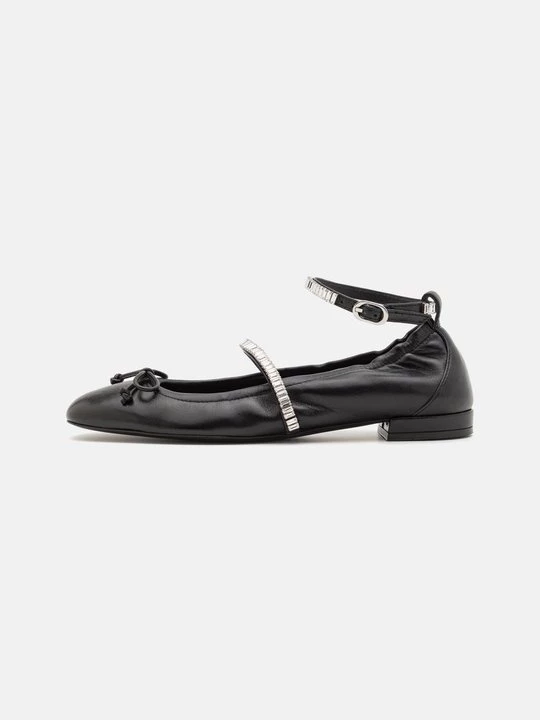 Obrázek produktu Baleríny s páskem Stuart Weitzman černá