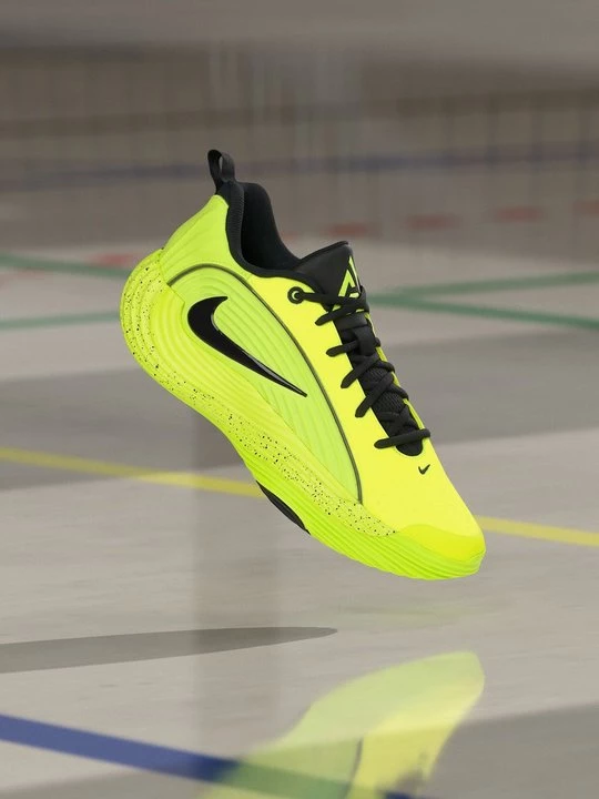 Obrázek produktu Basketbalové boty Nike neonově žlutá