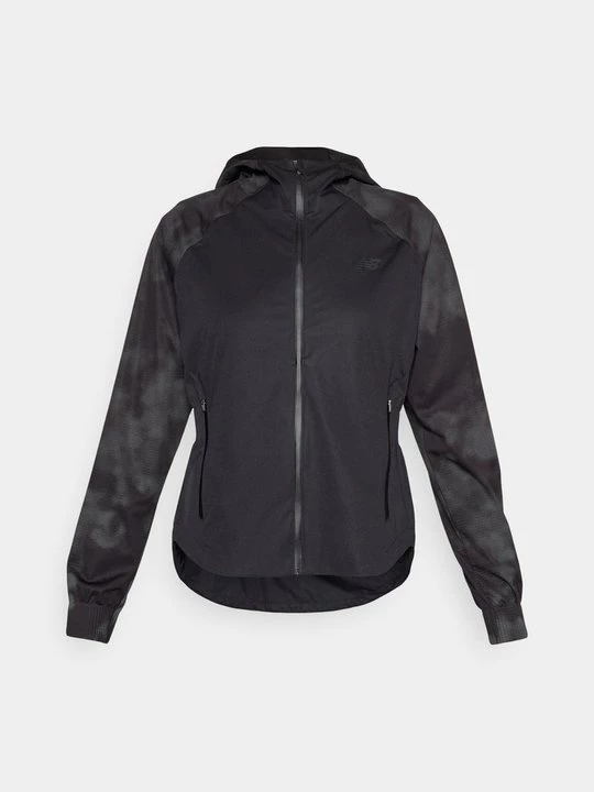 Obrázek produktu Běžecká bunda New Balance černá