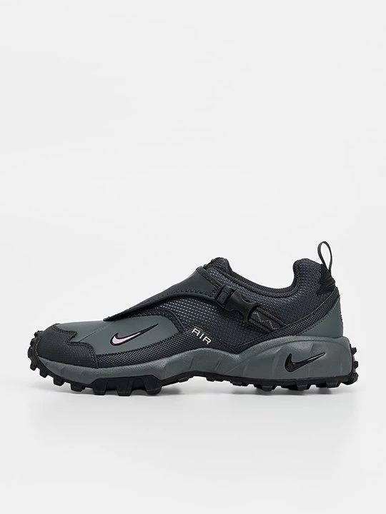 Obrázek produktu Běžecké boty do terénu Nike antracitová