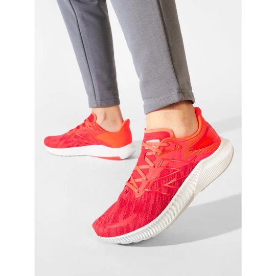 Obrázek produktu Běžecké boty New Balance FuelCell Propel v3 MFCPRCR3 Korálová