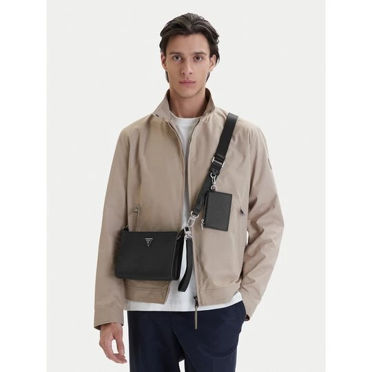 Obrázek produktu Brašna Guess HMMISA P6157 Černá