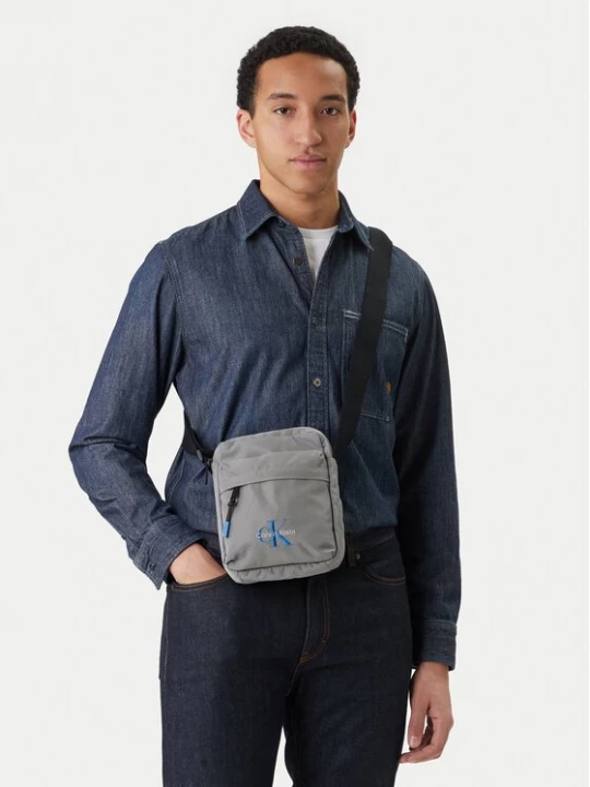 Obrázek produktu Calvin Klein Brašna Bold Reporter LV04D3421G Šedá