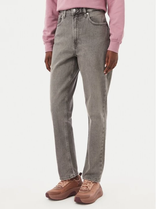 Obrázek produktu Calvin Klein Jeans Jeansy LV047H937G Šedá Mom Fit