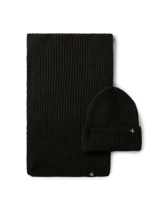 Obrázek produktu Calvin Klein Jeans Sada čepice a šál Monogram Rib Scarf Beanie Set IU0IU00638 Černá