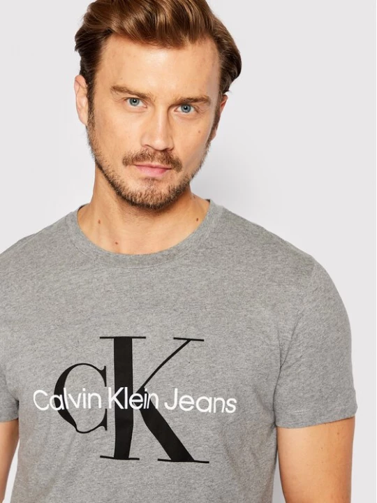 Obrázek produktu Calvin Klein Jeans T-Shirt J30J320935 Šedá Slim Fit